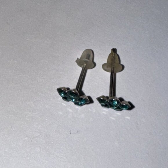 7mm Aqua Blue Flower Cz And Sterling Post Earrings - Picture 14 of 15